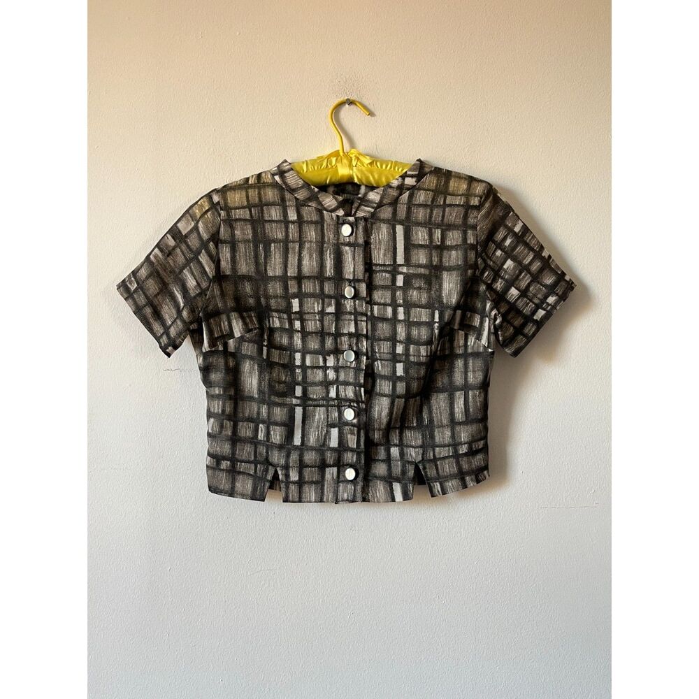Vintage 60s Patterned Geometric Print Gray Cropped Button Front Blouse
